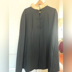 Handmade Cloak by my aunt Massachusetts. One size fits most. Wool, Silk and Fur
